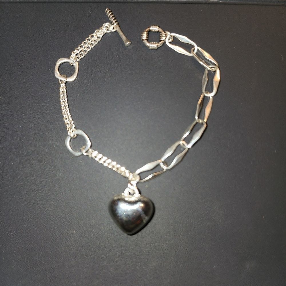 Beautiful Puffy Heart & Chunky Links Bracelet - Stainless Steel